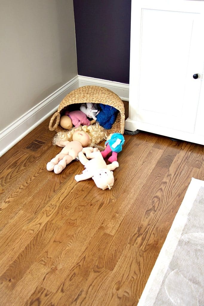 clever tips to organize all the kids toys so they don't takeover your family room or space. to find out more head over to www.homewithkeki.com #organization #tips #kids