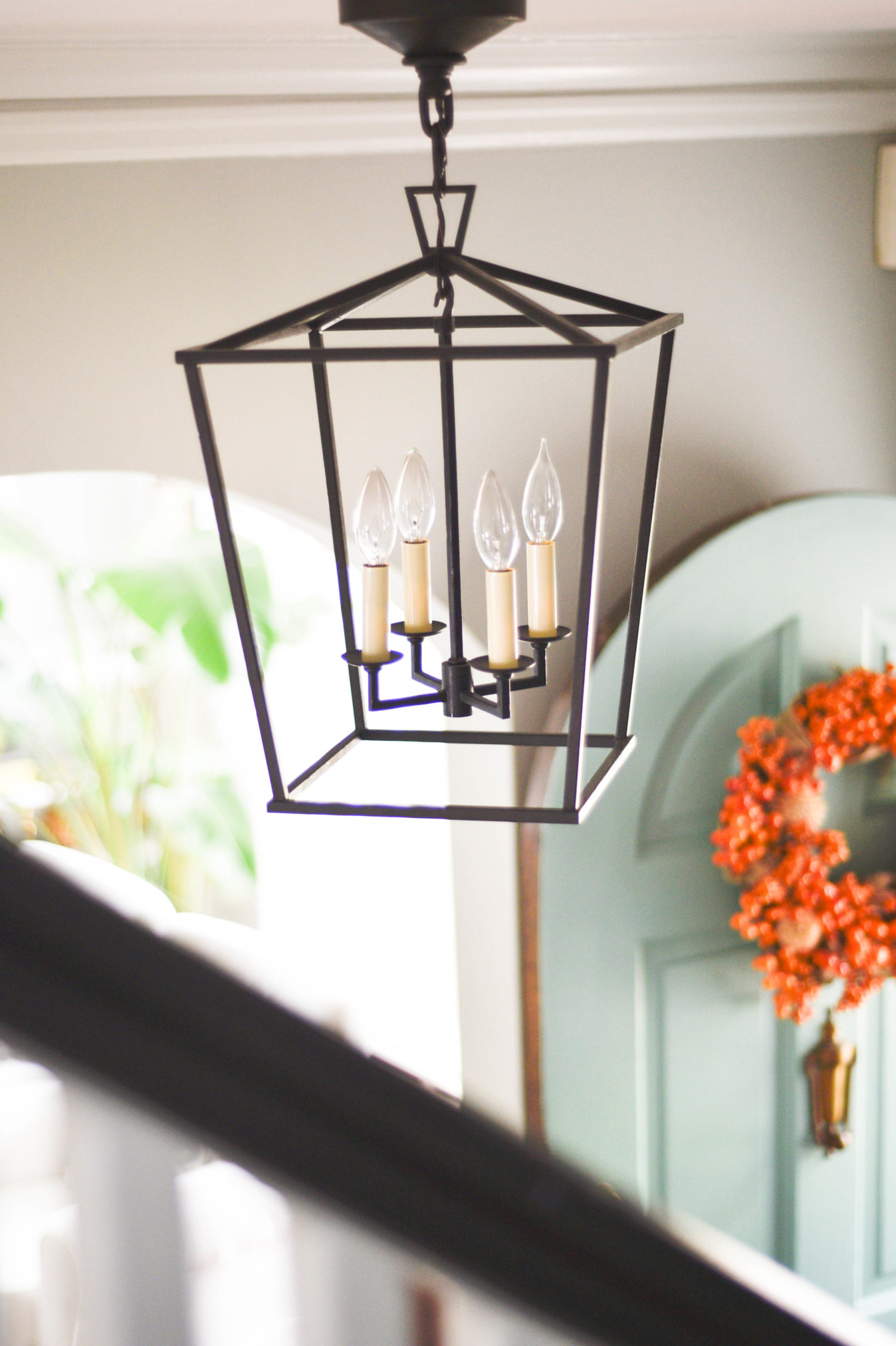 Home Blogger Home Tour entryway styling with lantern light fixture www.homewithkeki.com