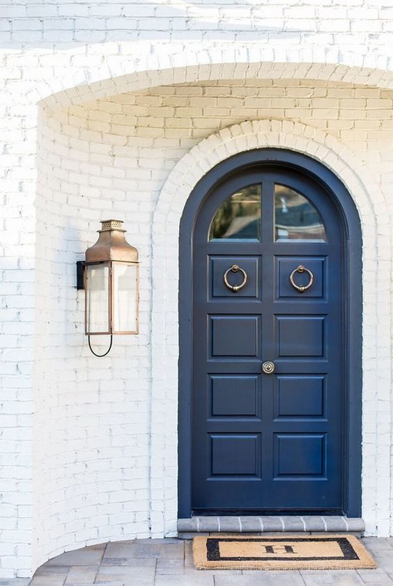 These are the BEST front door paint colors to add to your curb appeal! See more on http://ablissfulnest.com #curbappeal #designtips #paintcolors