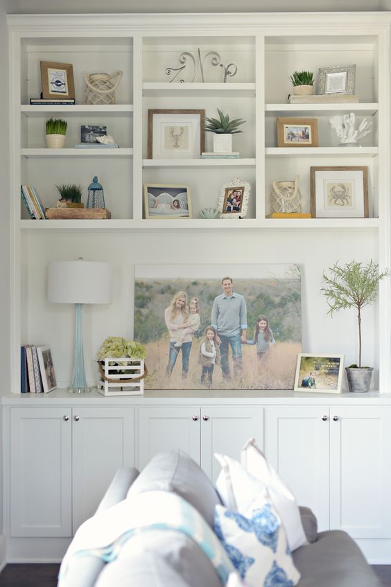Create a family friendly living room that is still stylish yet kid friendly, head over to A blissful Nest for all the tips #interiors #livingrooms #kidspaces