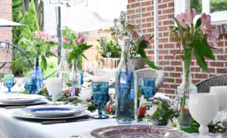 Hosting a ladies brunch or a vintage inspired party, here are tips on how to style a vintage inspired tablescape, see more at www.homewithkeki.com #vintage #tablescape #summerparties