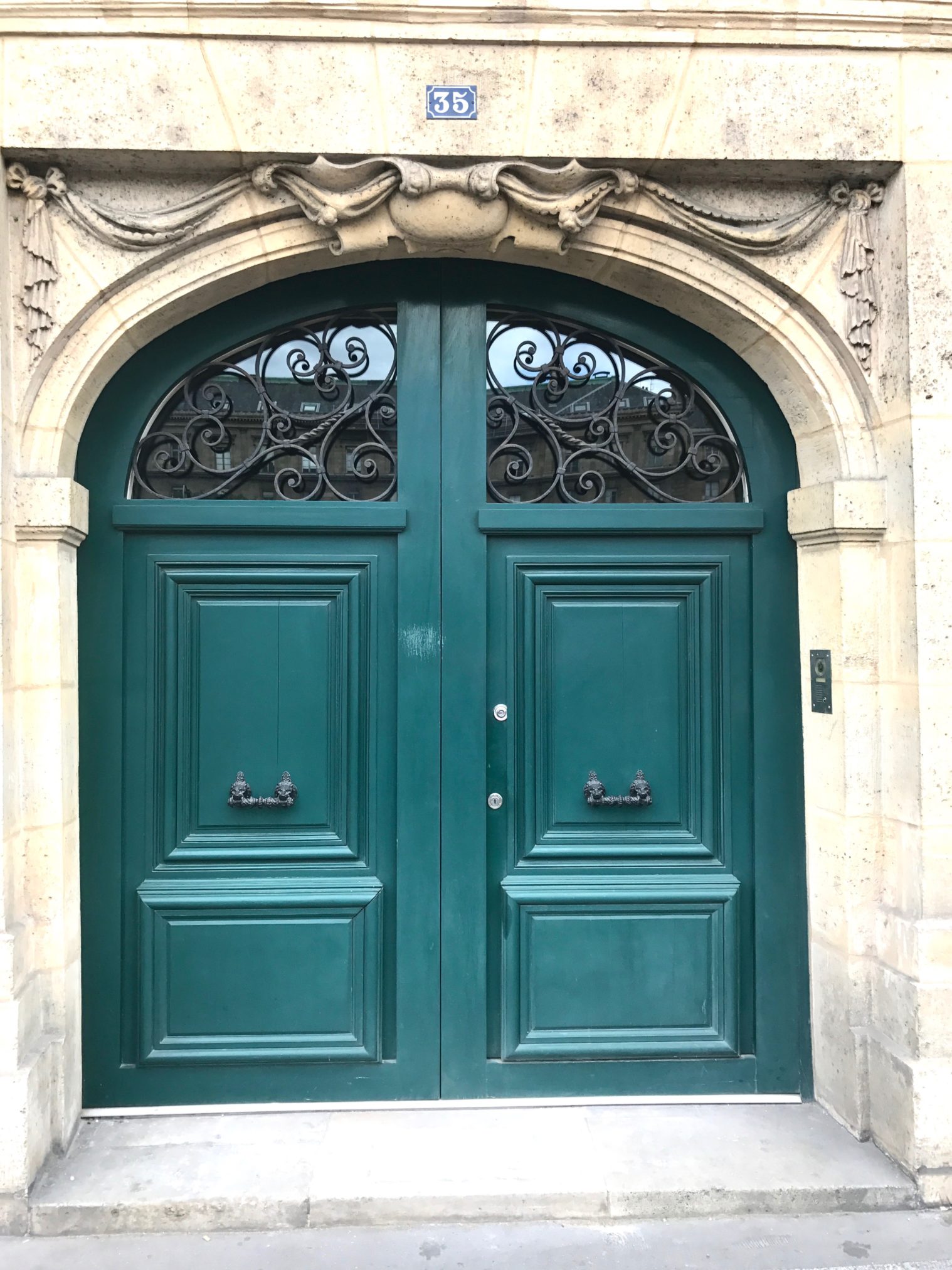 After traveling to Paris I fell in love with the colorful and gorgeous doors, to see more inspirational front doors from the streets of paris head over to www.homewithkeki.com #interiors #travel #paris