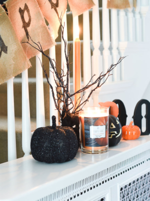 Sharing my favorite candle scents for the Fall and for every room in my home, for the links head over to www.homewithkeki.com #scentedcandles #falldecorating #ad #candles