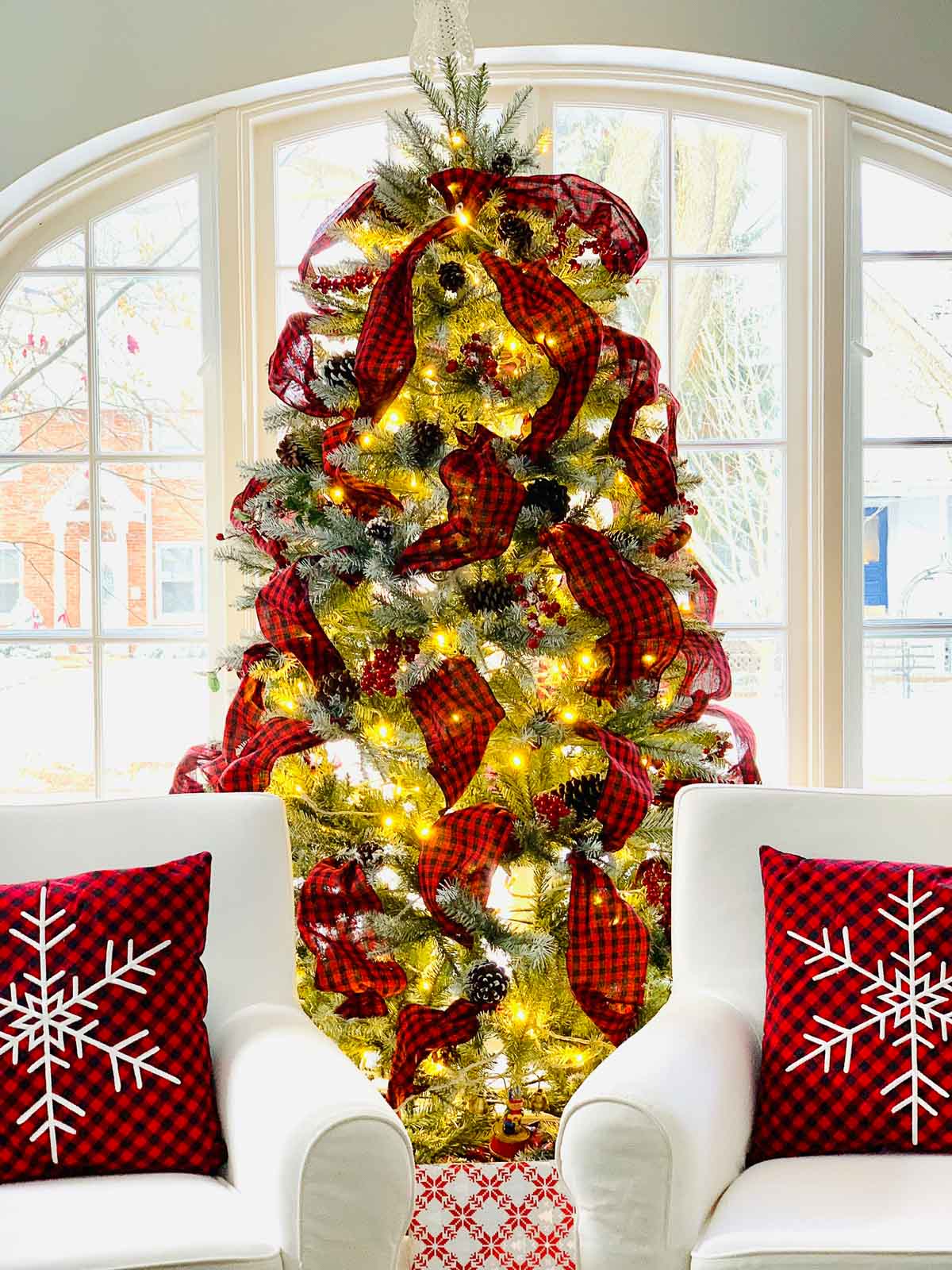 How To Decorate A Christmas Tree On A Budget Home With Keki