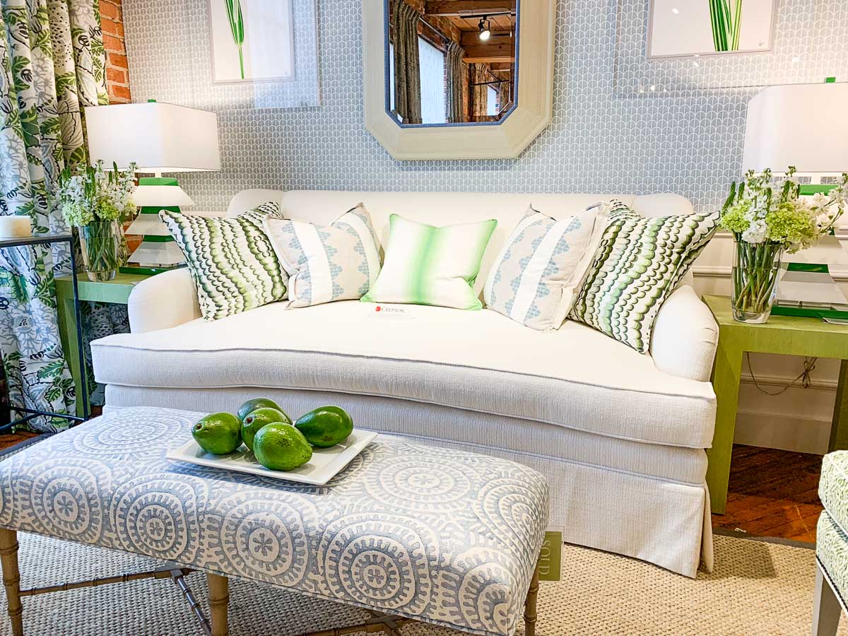 white kidney sofa #interiors #design