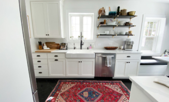 Dream Kitchen Tour with open shelving full height quartz backsplash and countertop. For more visit @homewithkeki #kitchendesign #openshelving #quartzcountertops #quartzbacksplash