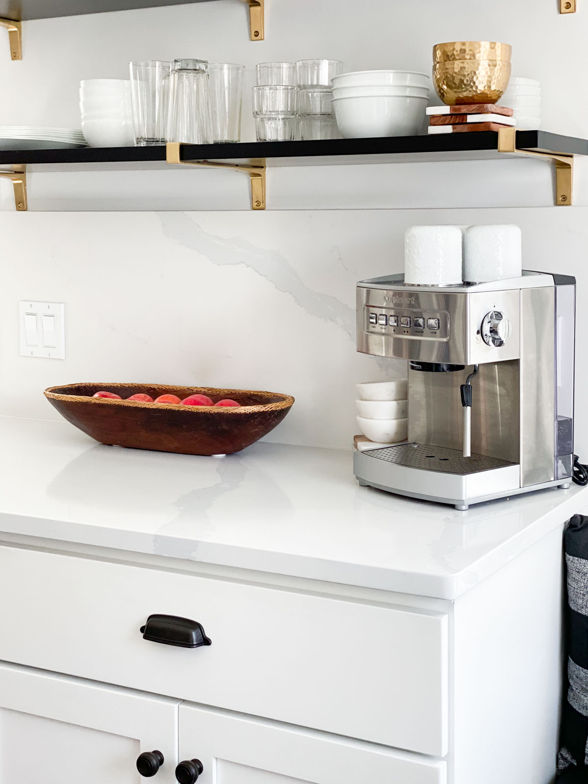 Dream Kitchen Tour with open shelving full height quartz backsplash and countertop. For more visit @homewithkeki #kitchendesign #openshelving #quartzcountertops #quartzbacksplash 