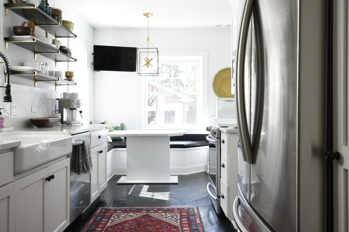 Dream Kitchen Tour with open shelving full height quartz backsplash and countertop. For more visit @homewithkeki #kitchendesign #openshelving #quartzcountertops #quartzbacksplash 