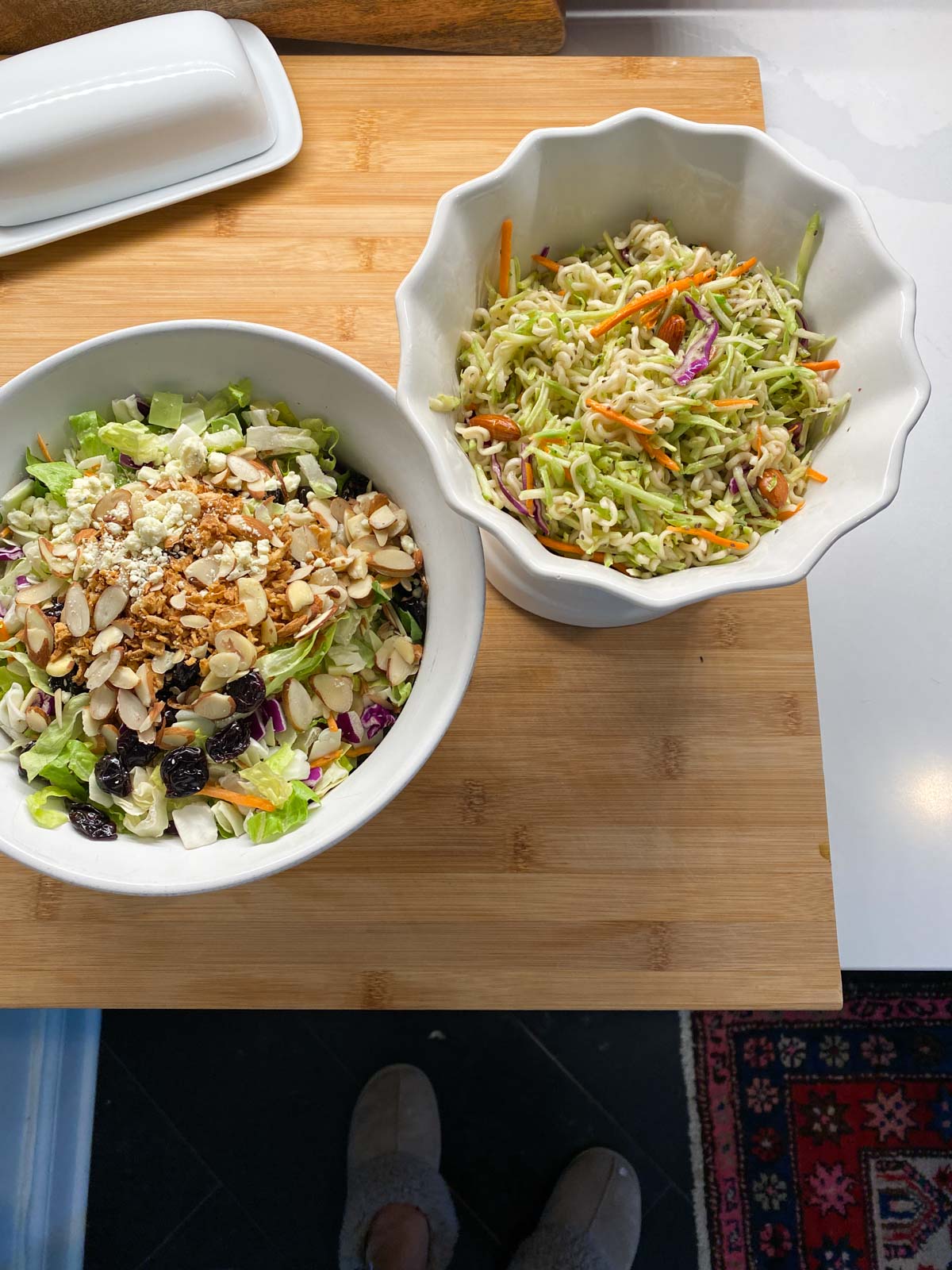 Summer Salad Recipes Broccoli and Ramen Noodle salad #recipe #saladrecipes 